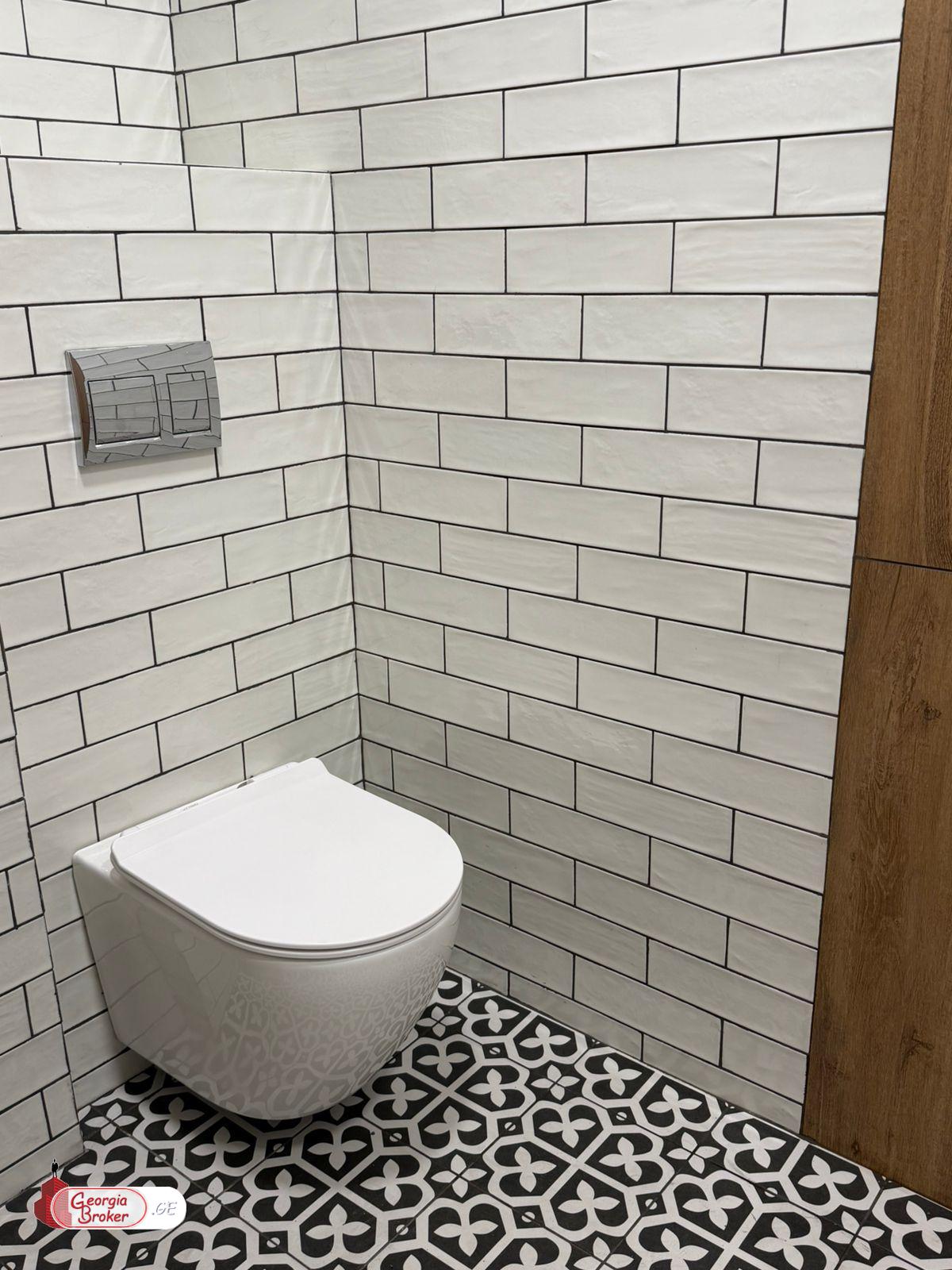 продается квартира с новым ремонтом 3-комнаты